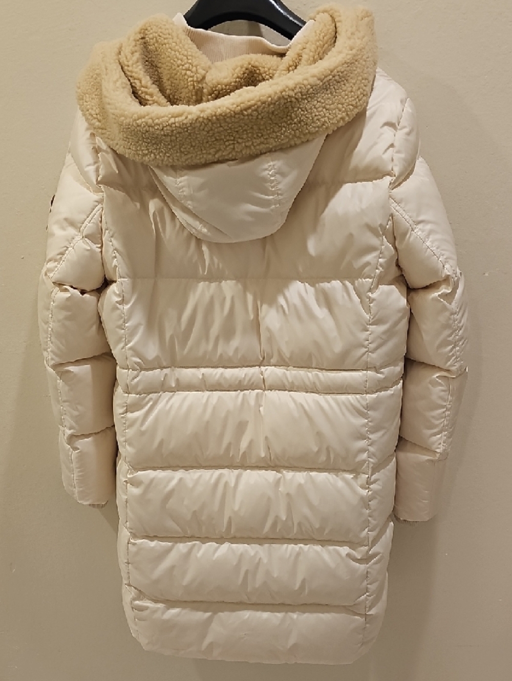 Coach Cream Quilted Women’s Puffer Coat with Faux Shearling Hood - Picture 6 of 9